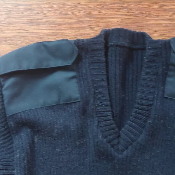 💟Sweater - Picture 2 of 6